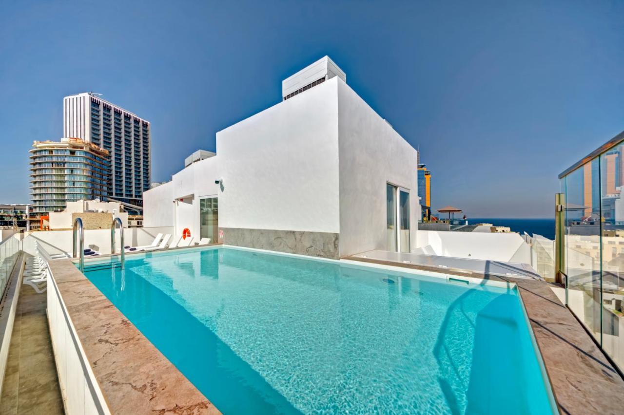 Quadro Hotel, Trademark Collection By Wyndham Saint Julian's Exterior photo