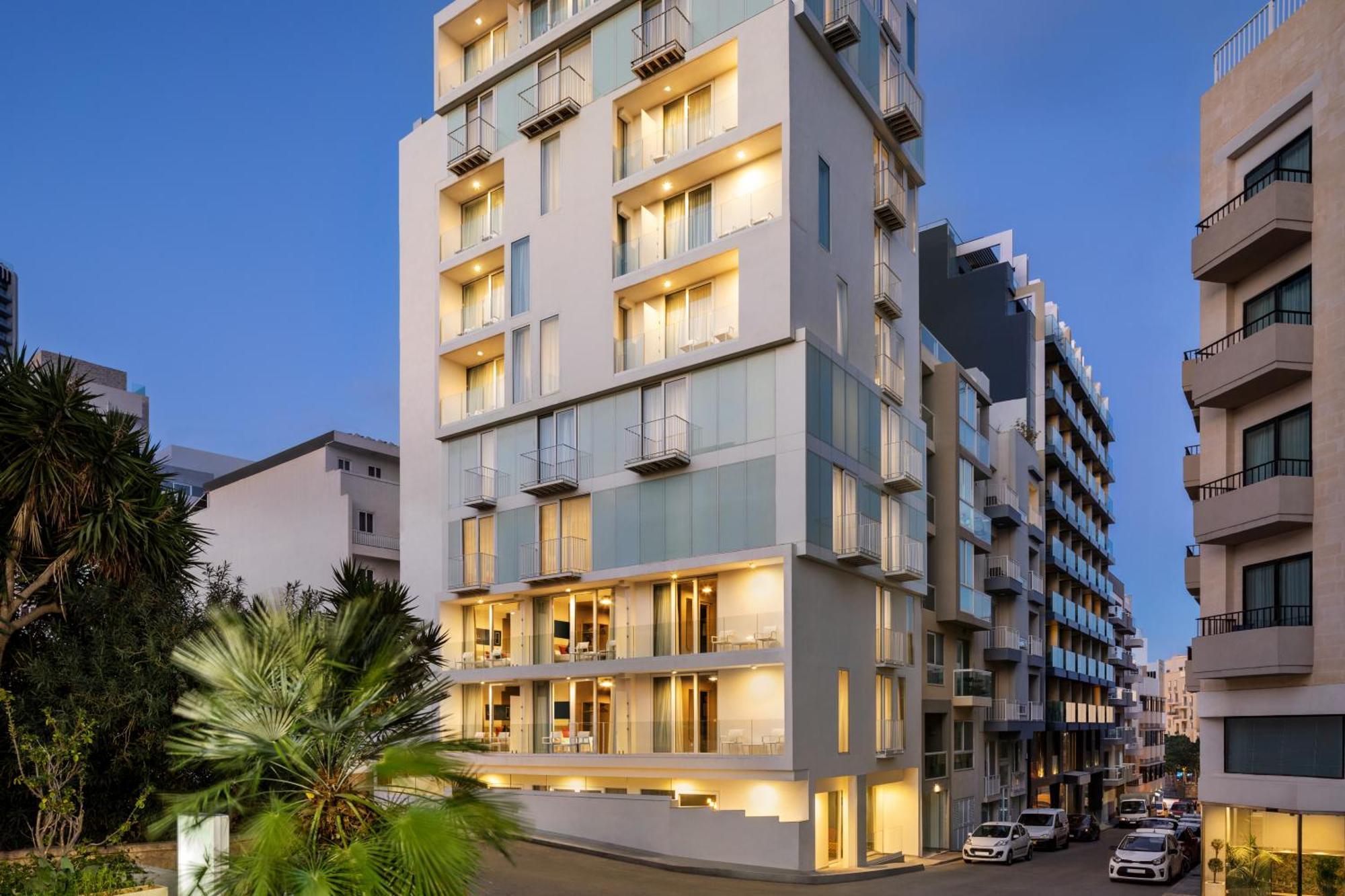 Quadro Hotel, Trademark Collection By Wyndham Saint Julian's Exterior photo